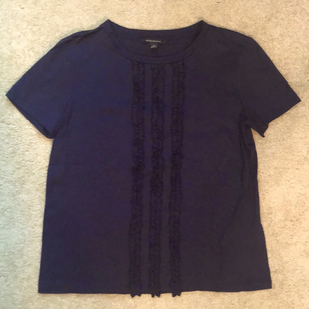 Classic Navy Banana Republic T-Shirt NWOT, Sz-S, 100% Cotton. Has Cute Ruffles!